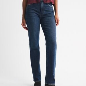 Abercrombie Curve Love Ultra High Rise 90s Straight Jean in Dark Wash